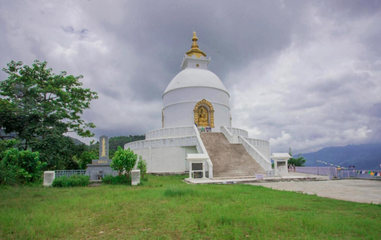 Hotel Lakeside Pvt. Ltd. Pokhara Ngoại thất bức ảnh