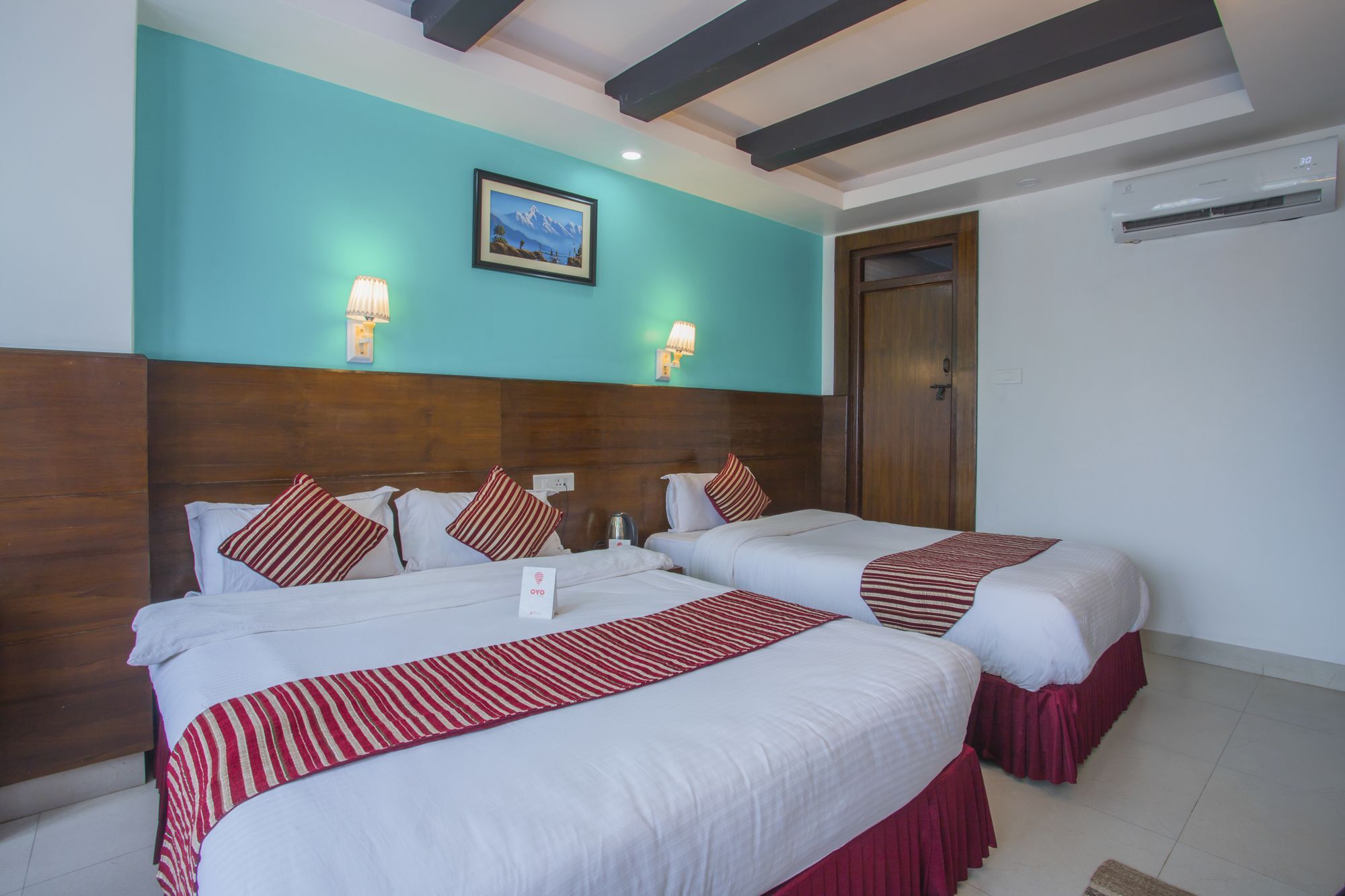 Hotel Lakeside Pvt. Ltd. Pokhara Ngoại thất bức ảnh