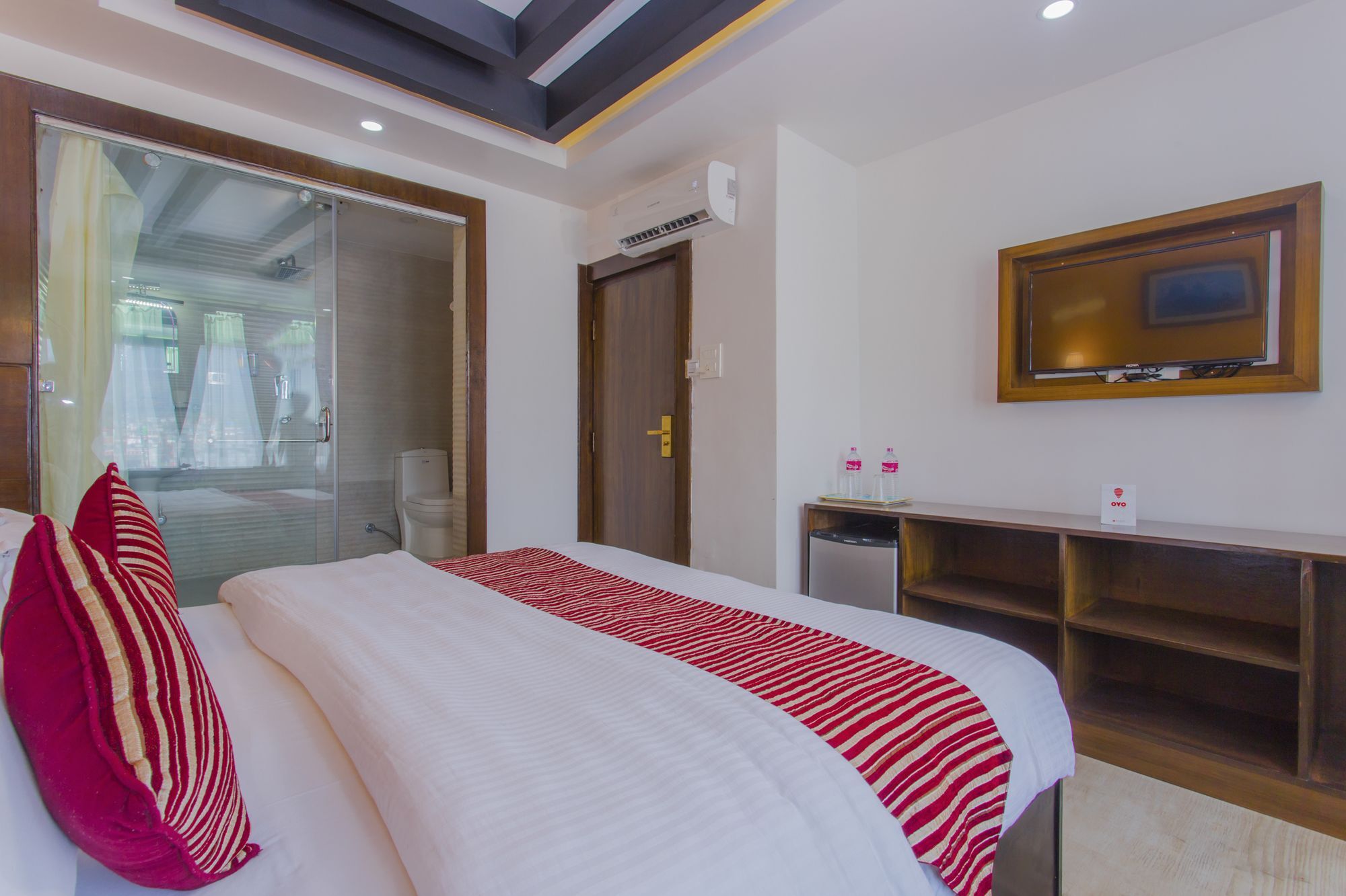 Hotel Lakeside Pvt. Ltd. Pokhara Ngoại thất bức ảnh
